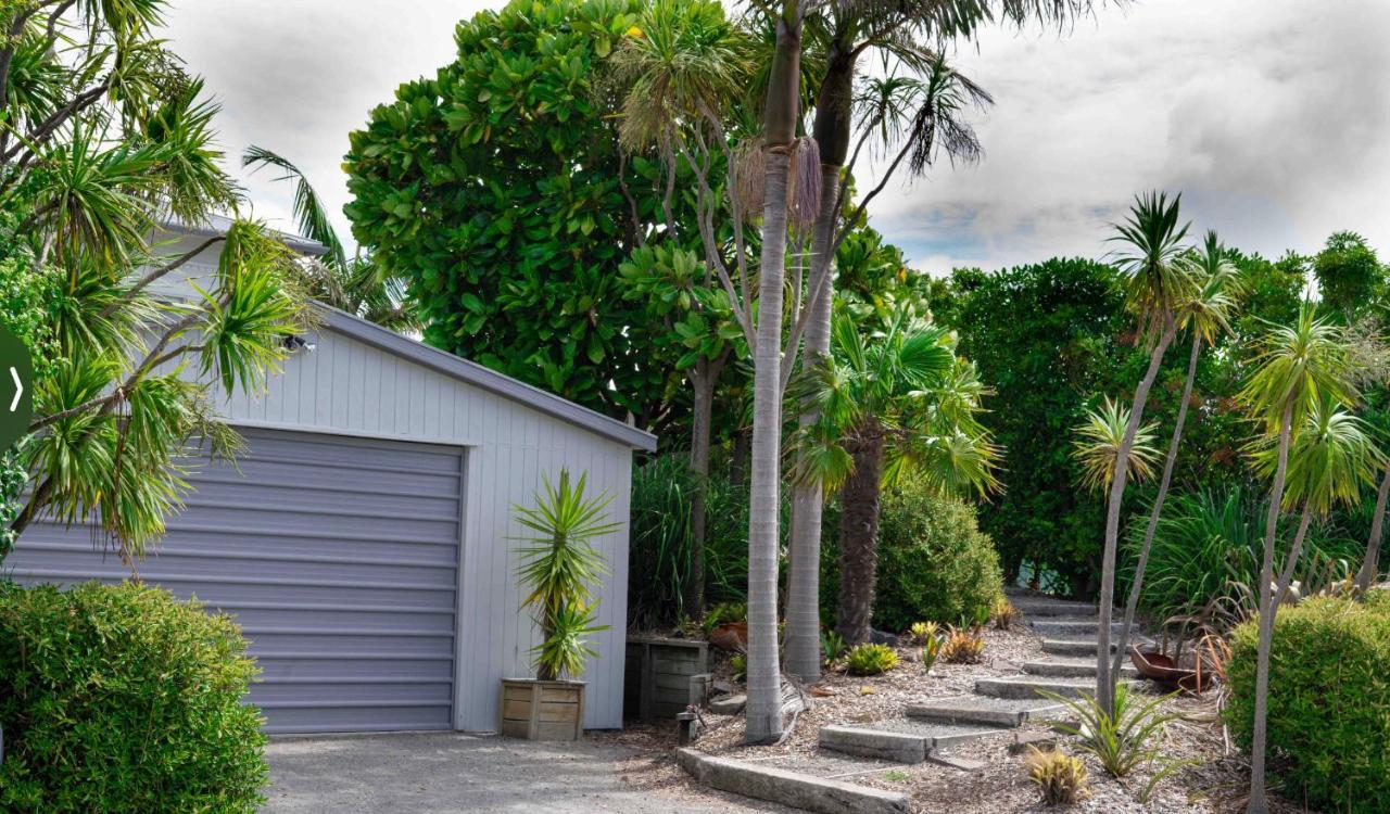 Cabbage Tree - Summer Or Winter Beachfront Haven Papamoa Eksteriør billede